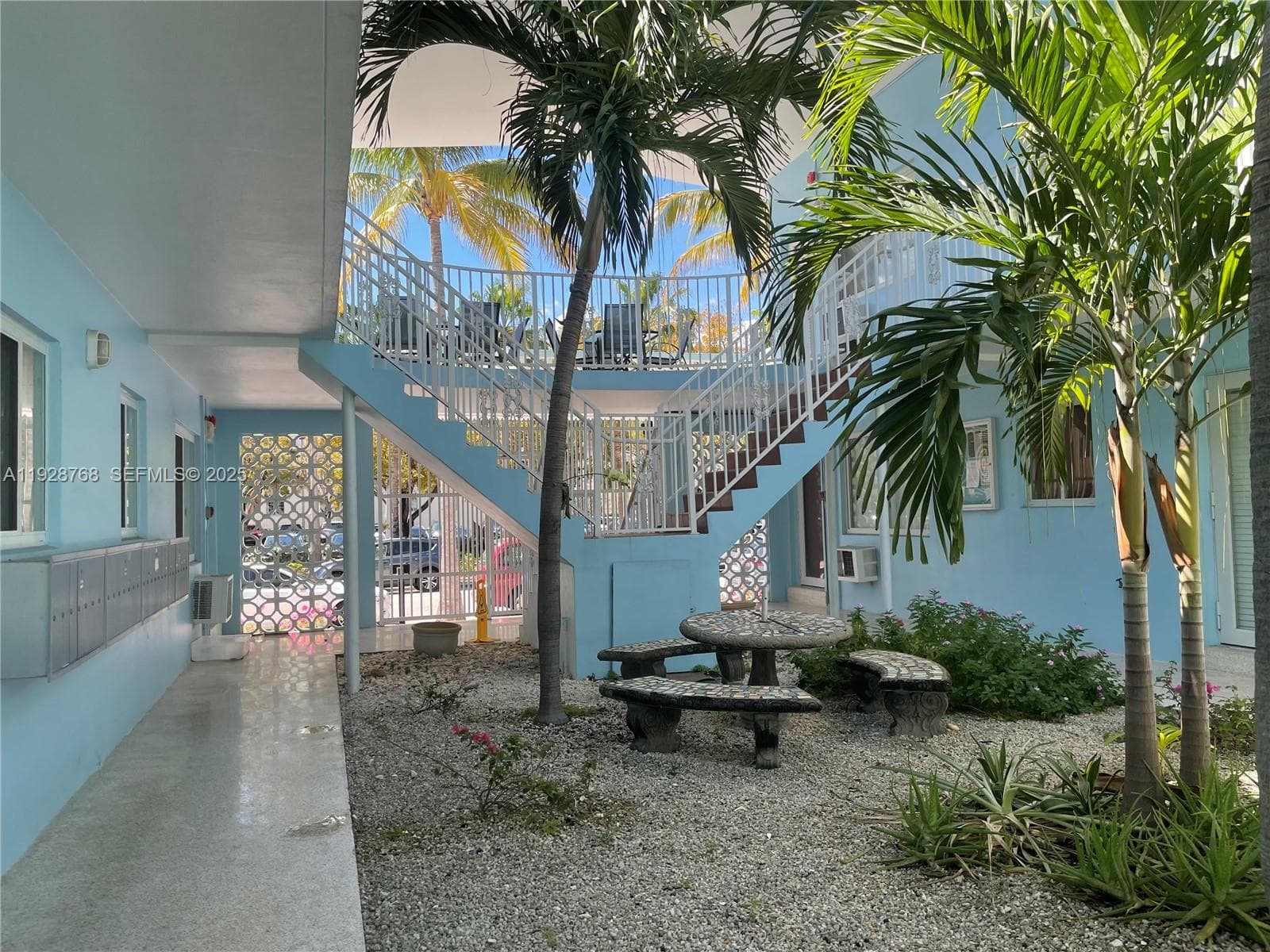 A11928768 — Miami Beach — 25