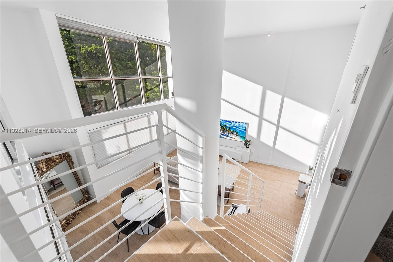 A11928914 — Miami Beach — 14