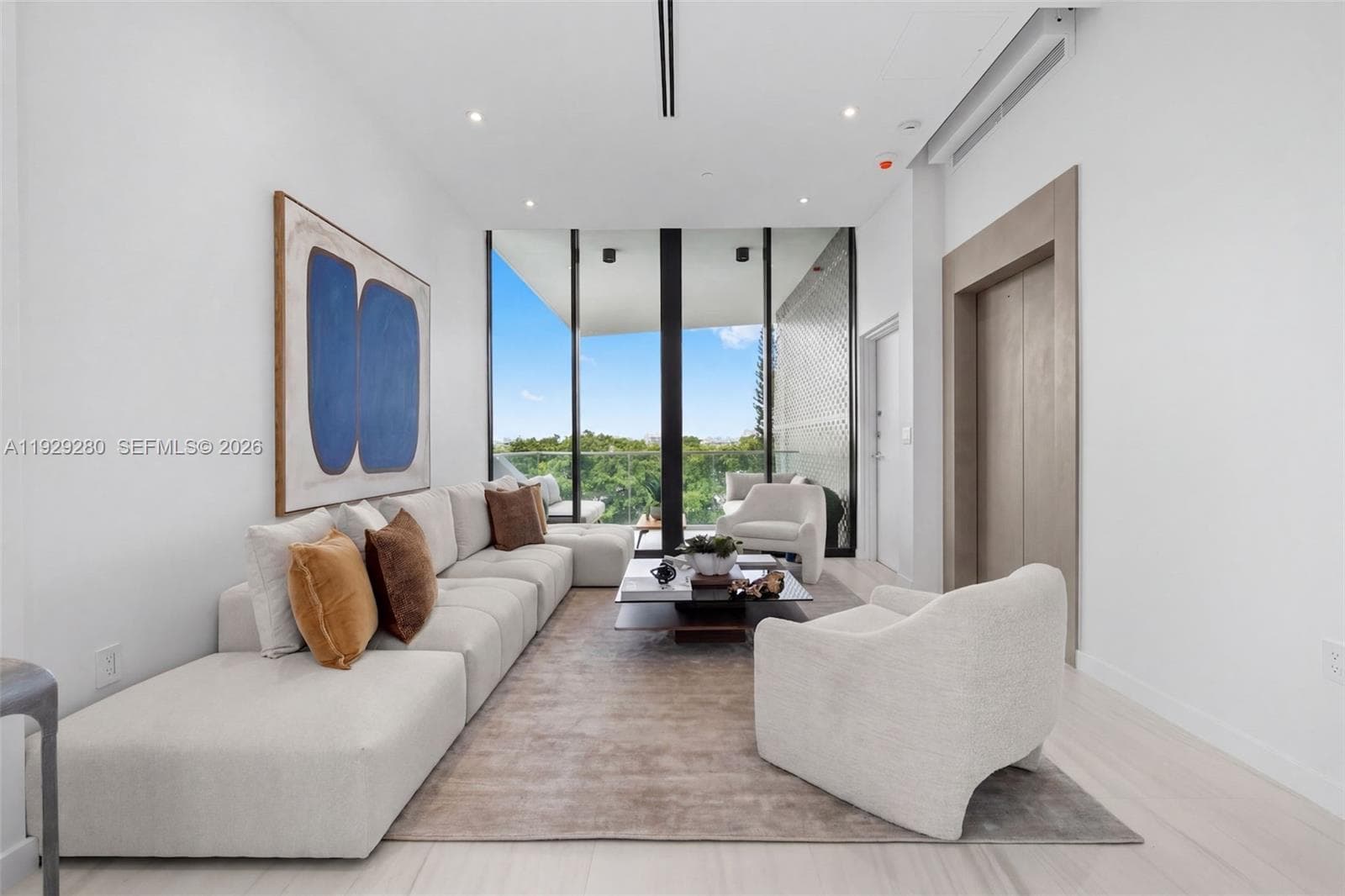 A11929280 — Miami Beach — 6