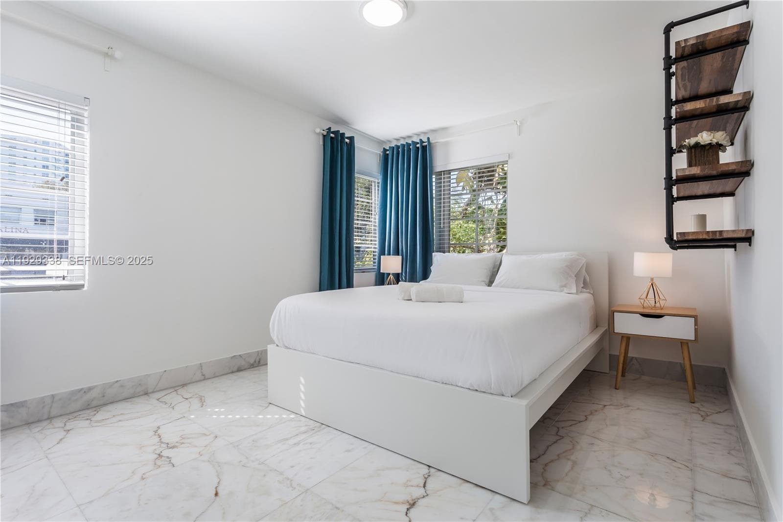 A11929338 — Miami Beach — 7