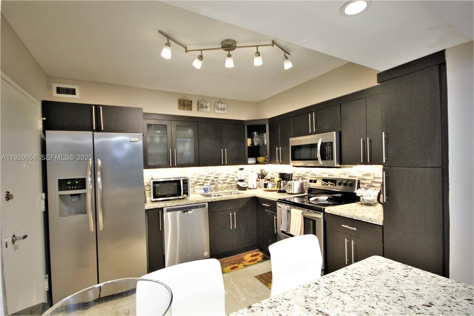 A11929656 — Miami Beach — 7