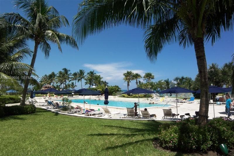 A11929656 — Miami Beach — 28