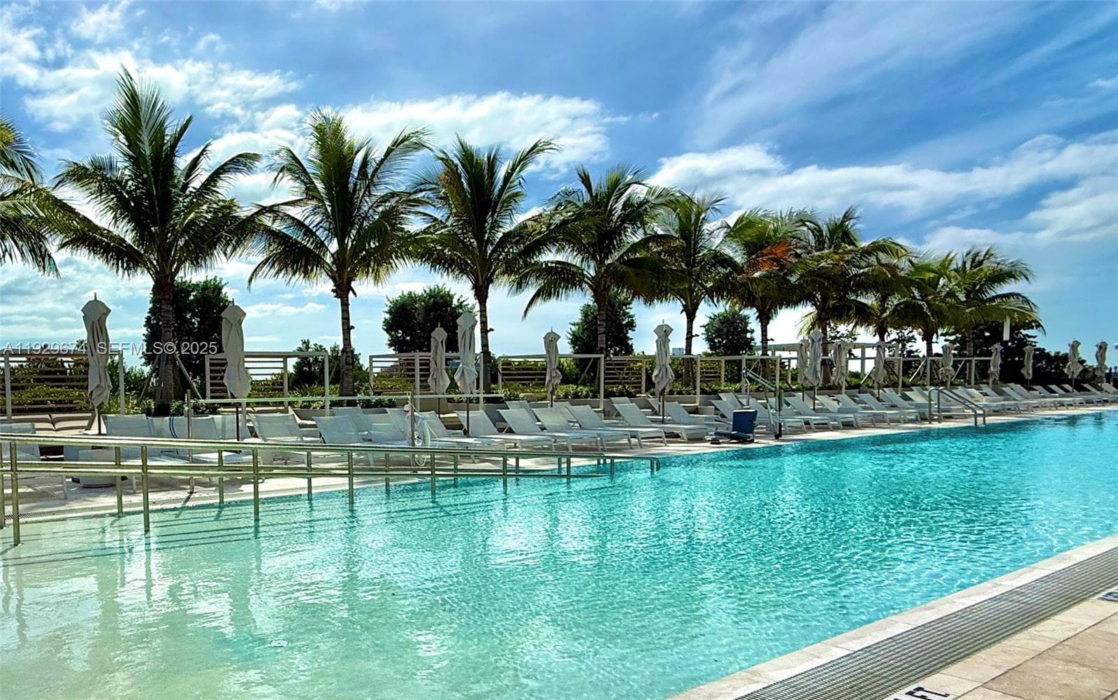 A11929674 — Miami Beach — 16