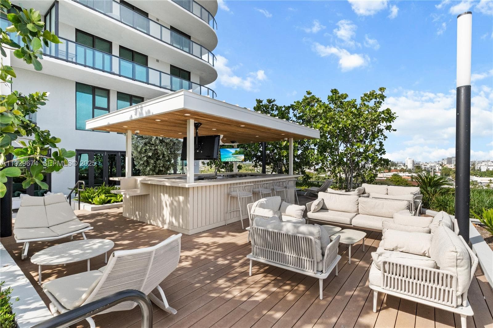 A11929674 — Miami Beach — 15