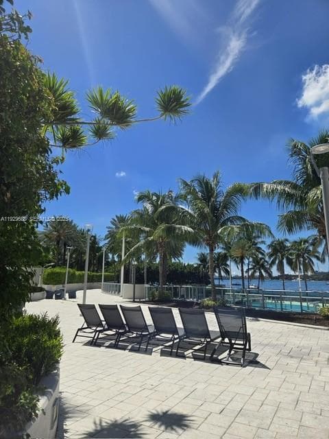 A11929688 — Miami Beach — 2