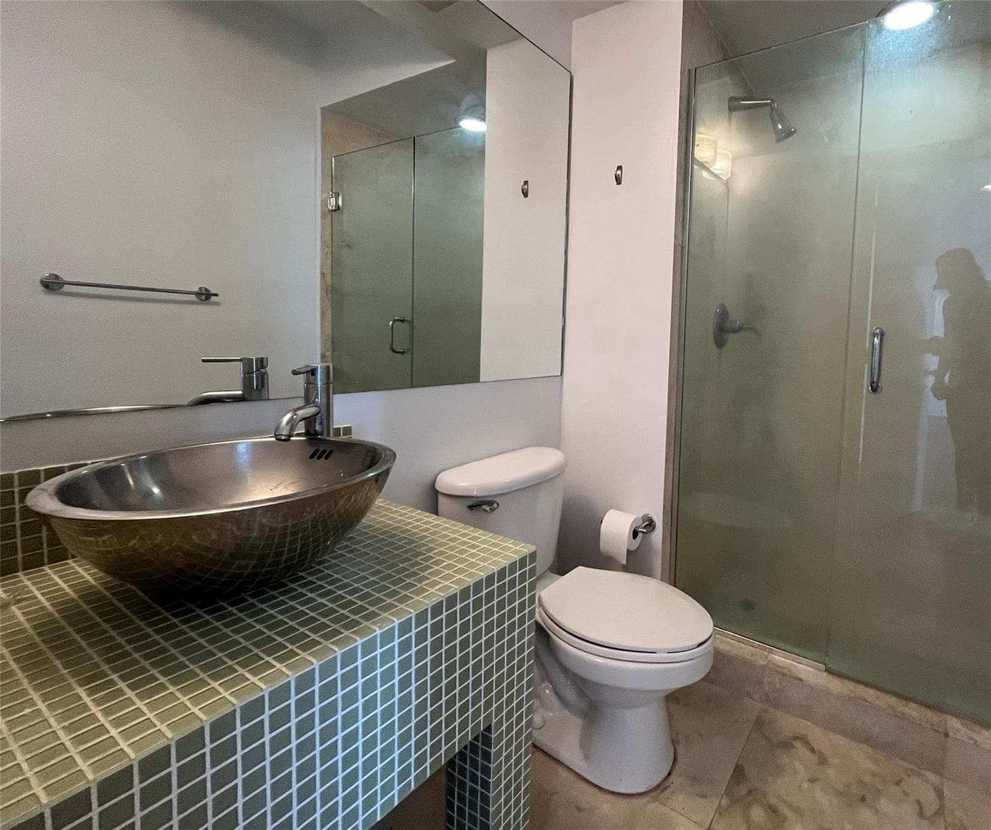 F10540817 — Miami Beach — 28