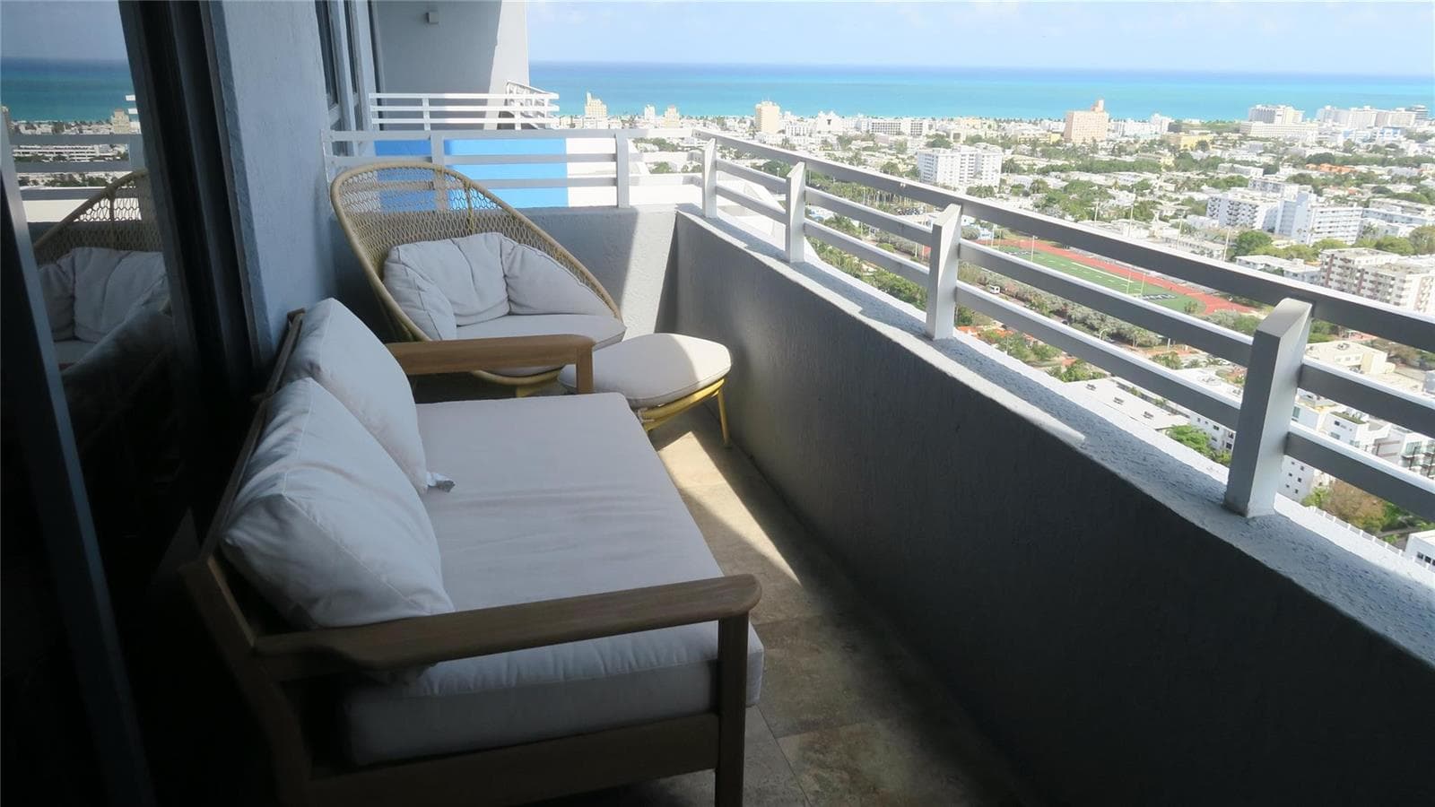 F10540817 — Miami Beach — 31