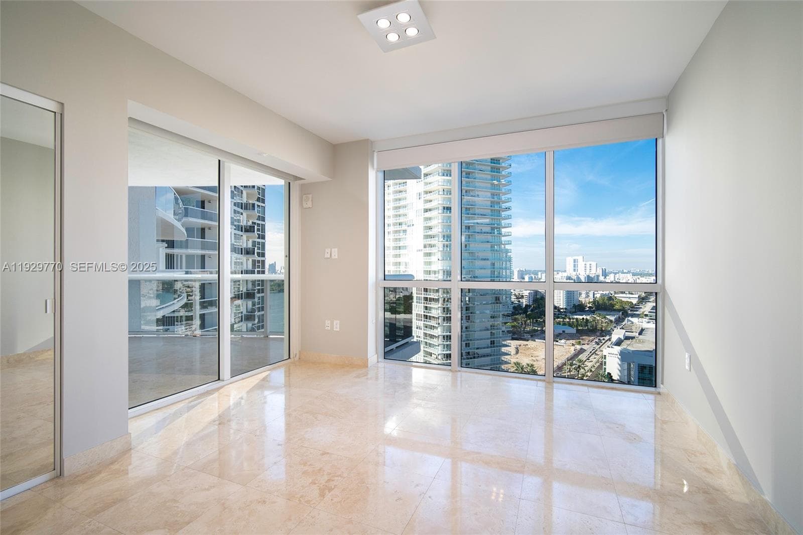 A11929770 — Miami Beach — 16