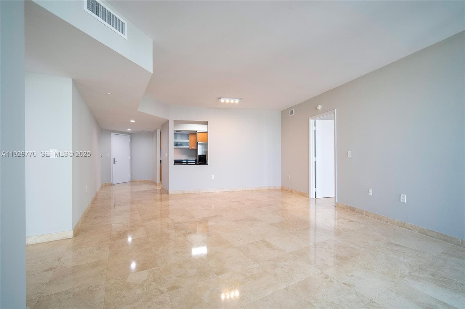 A11929770 — Miami Beach — 7