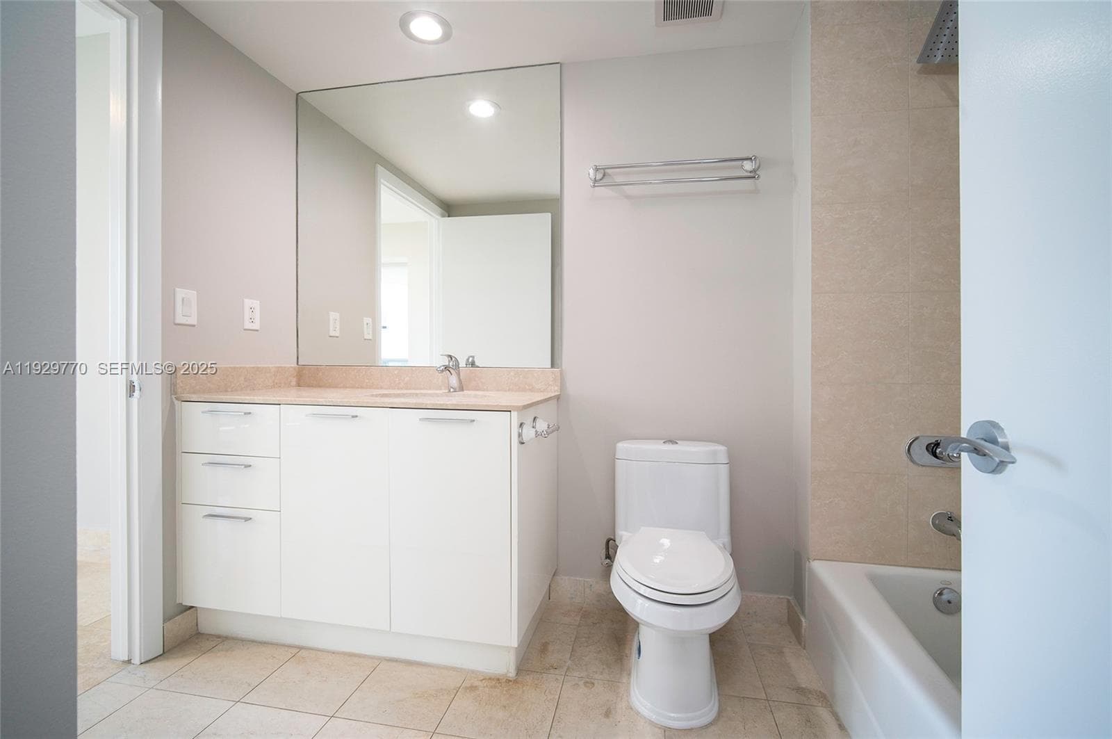 A11929770 — Miami Beach — 5