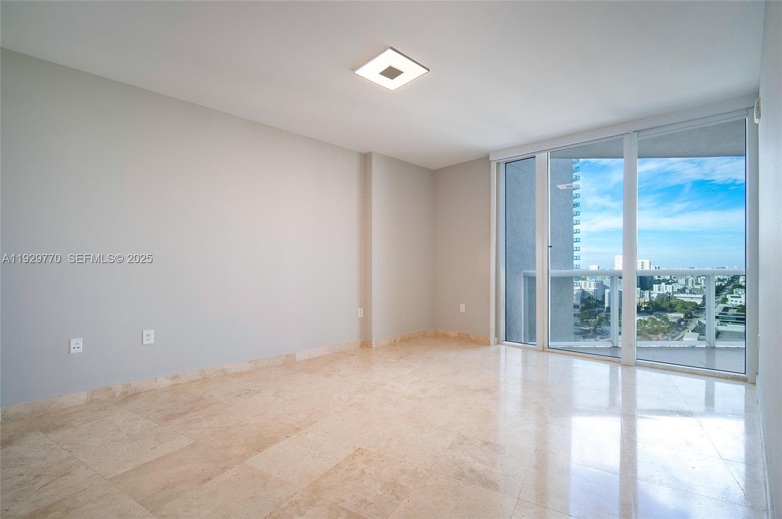 A11929770 — Miami Beach — 9