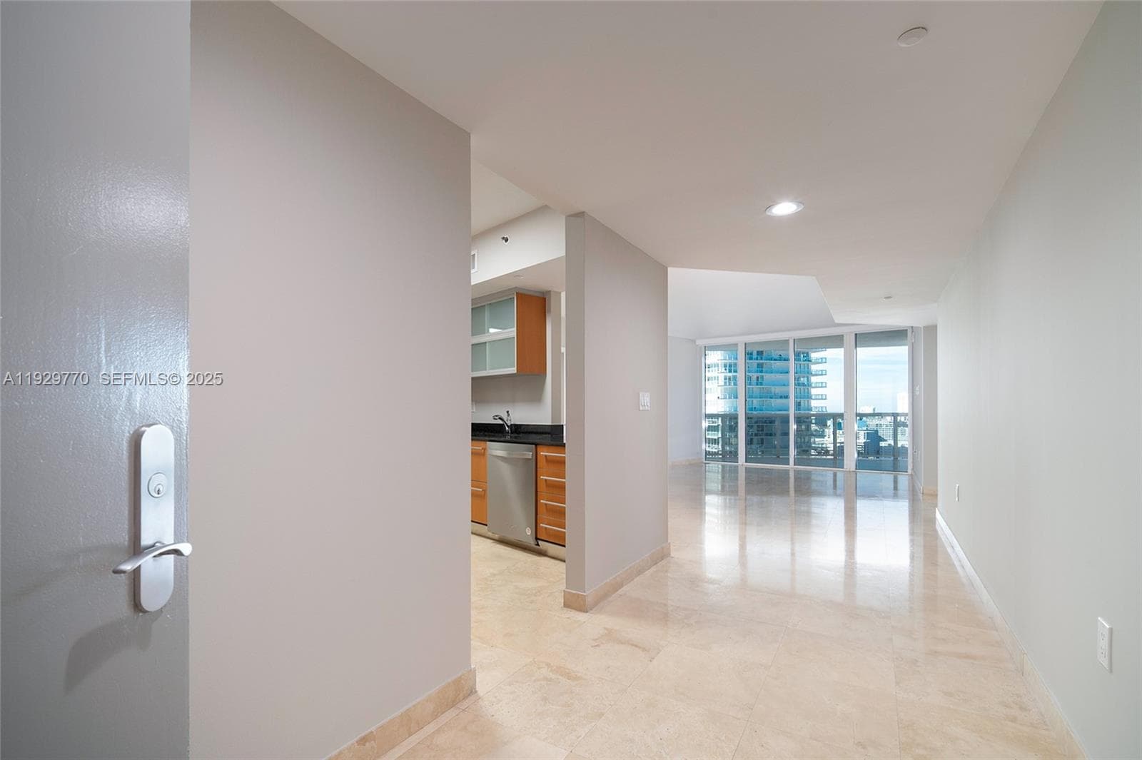A11929770 — Miami Beach — 15