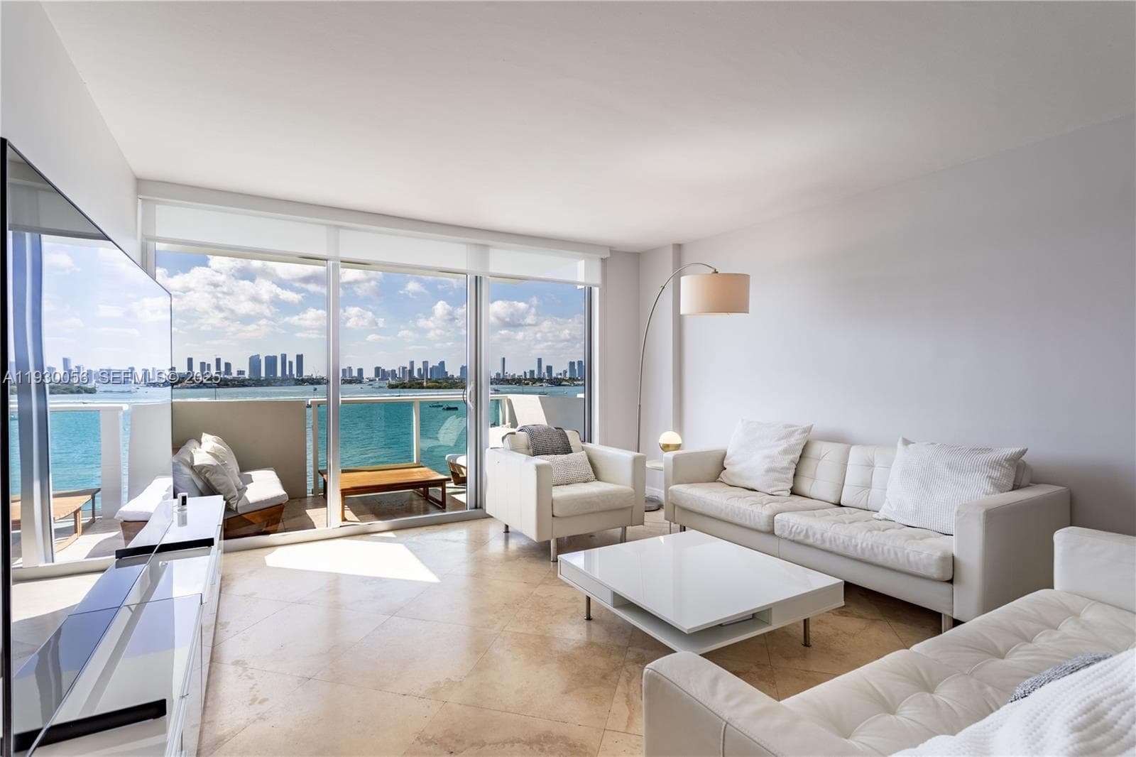 A11930056 — Miami Beach — 2