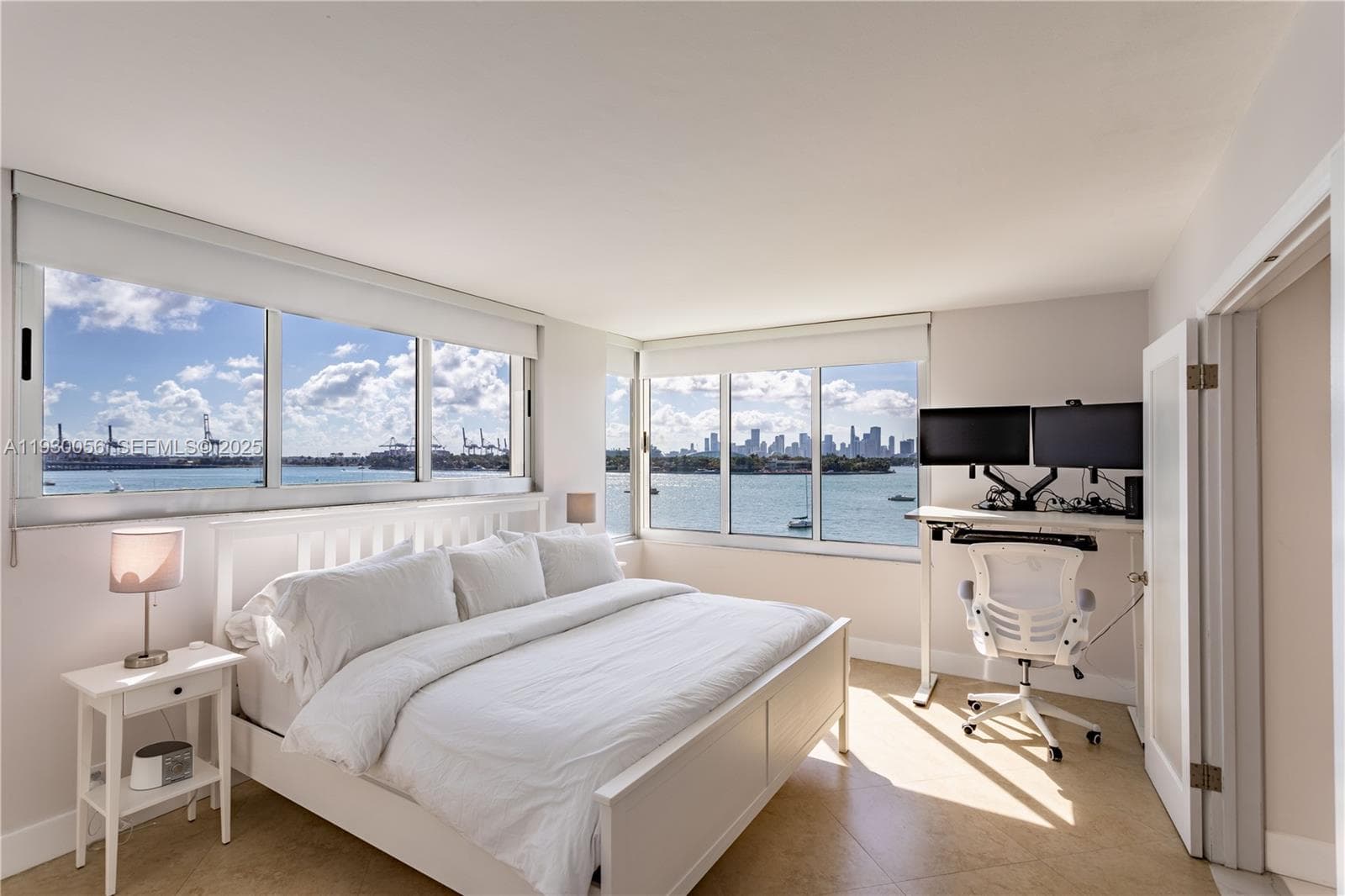 A11930056 — Miami Beach — 14