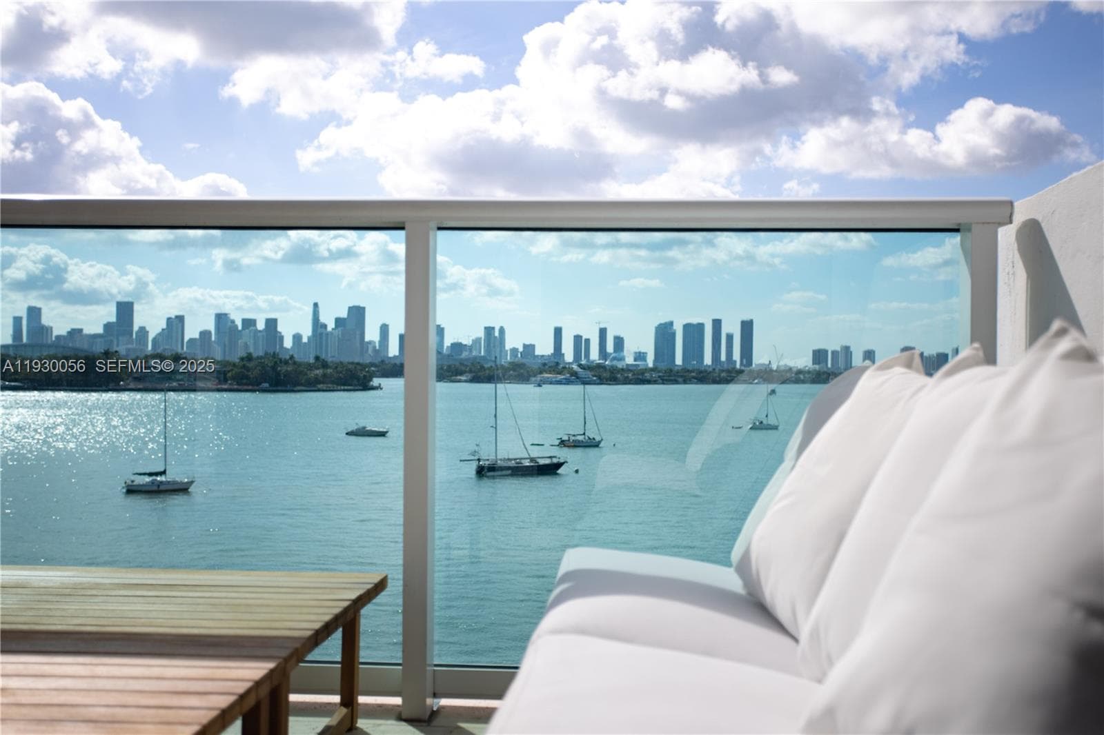 A11930056 — Miami Beach — 21