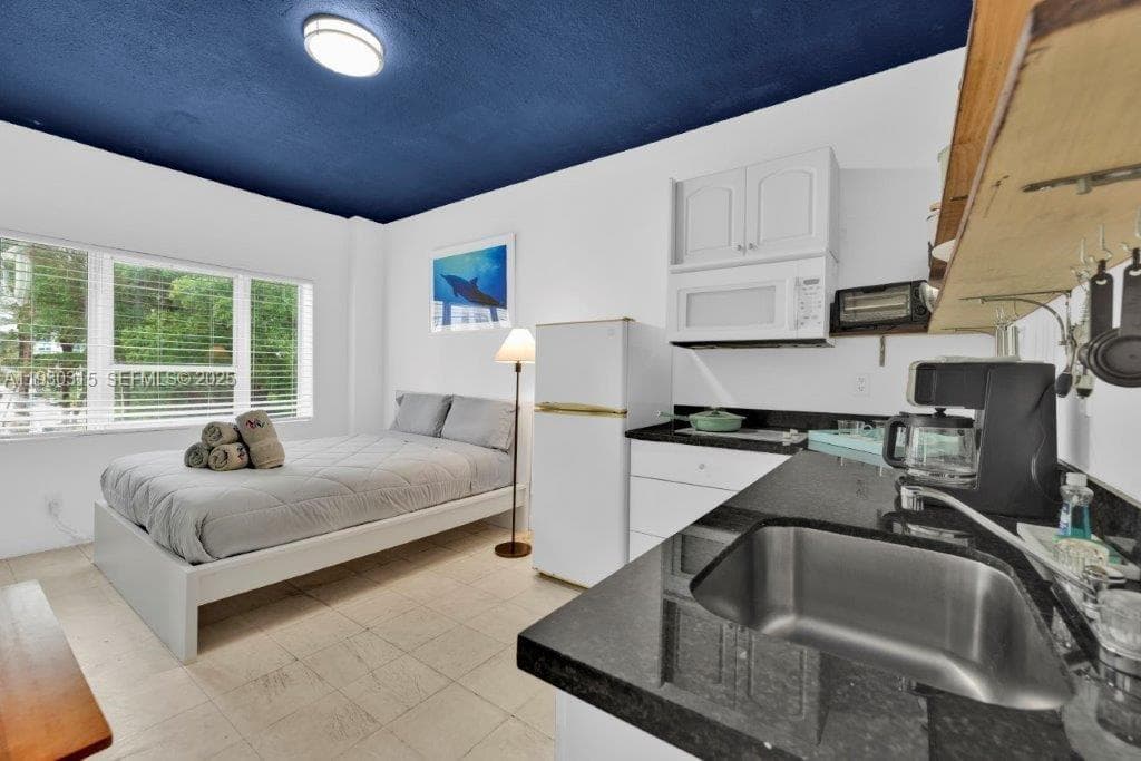 A11930315 — Miami Beach — 5