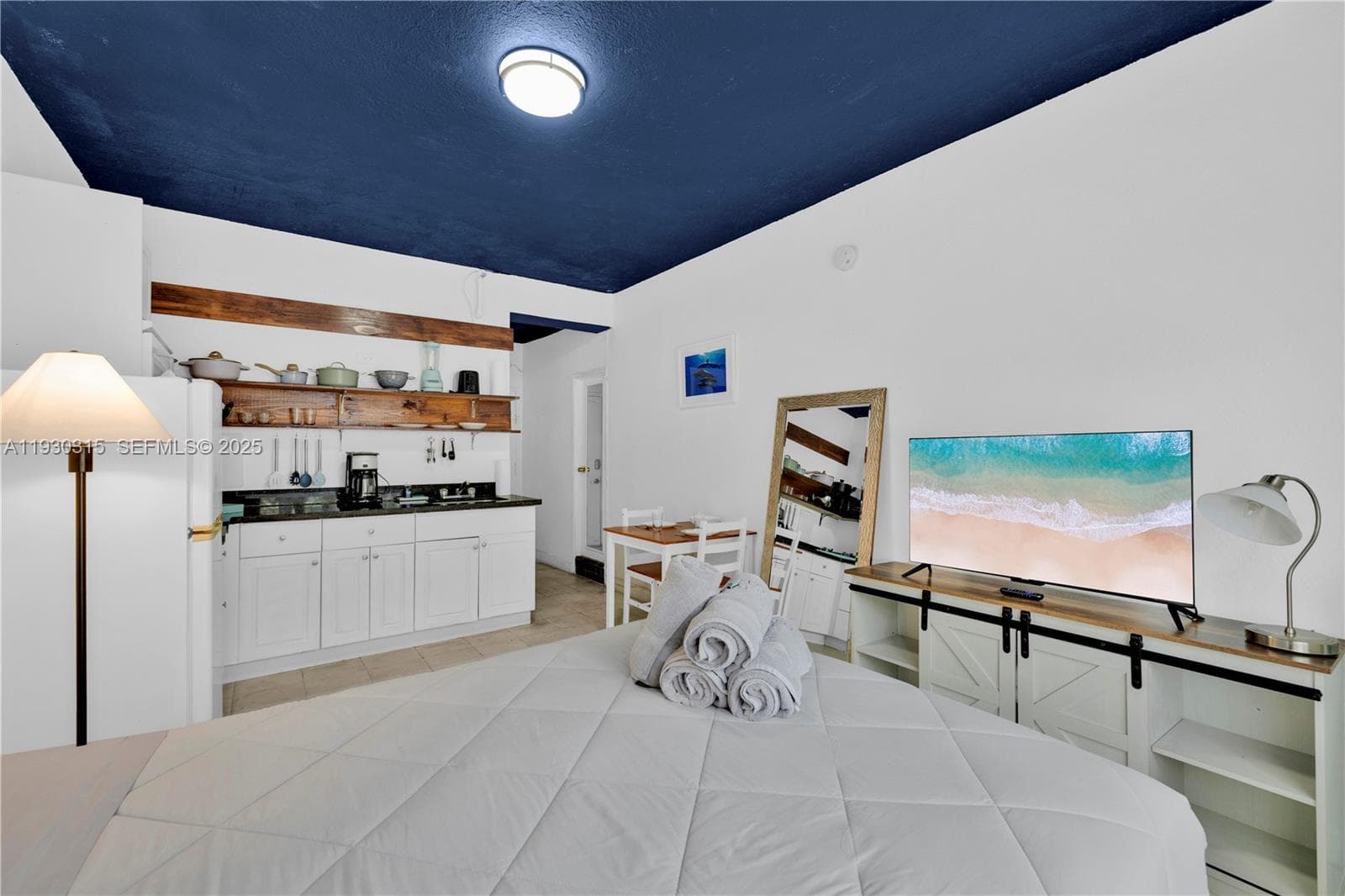 A11930315 — Miami Beach — 4
