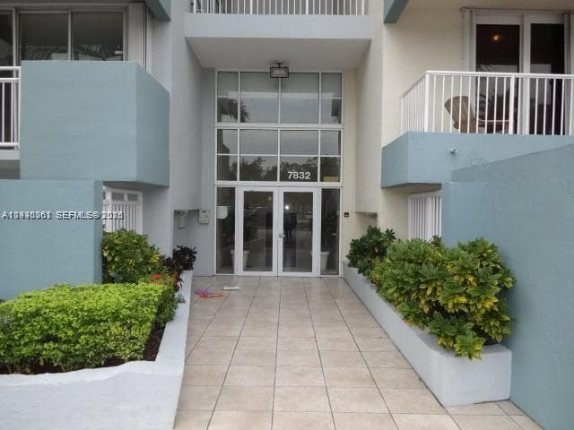 A11930363 — Miami Beach — 13