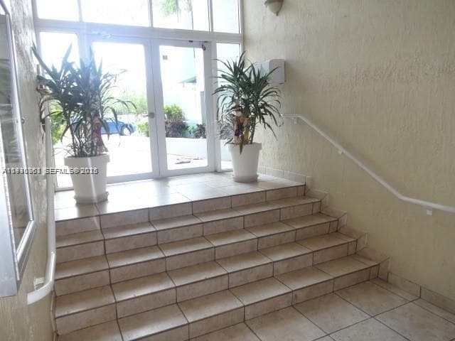 A11930363 — Miami Beach — 3