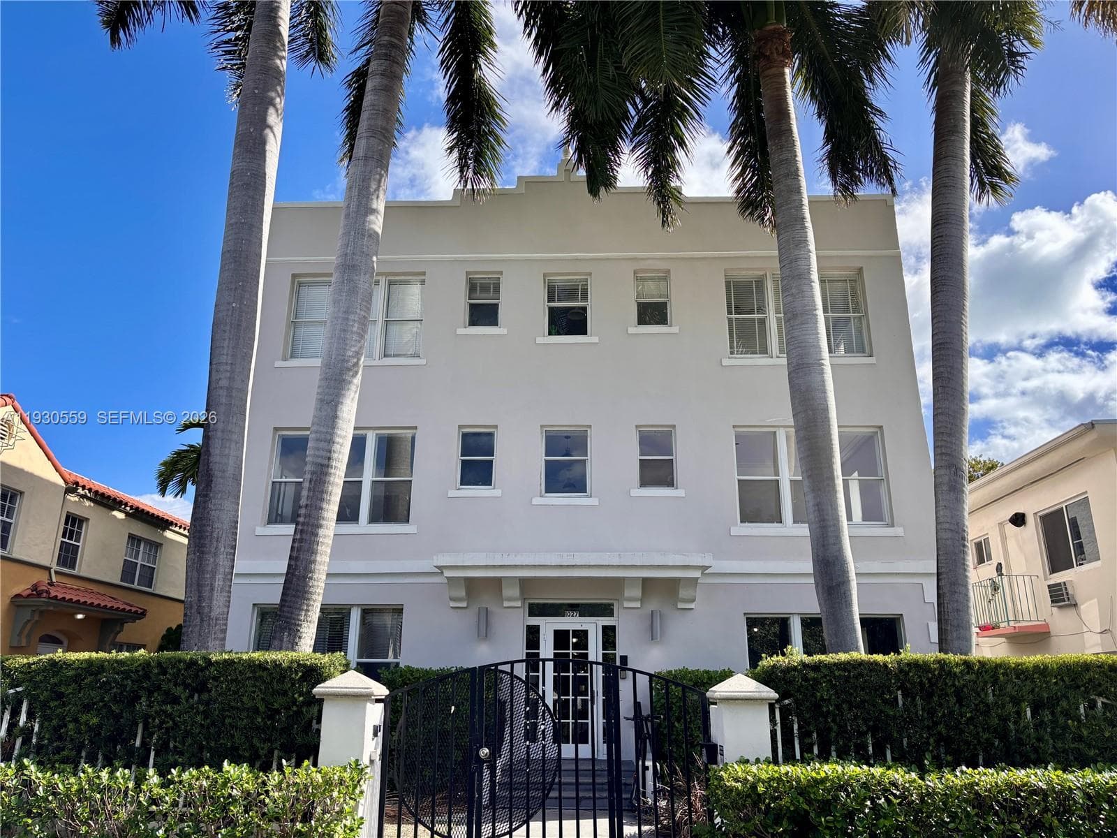 A11930559 — Miami Beach — 19