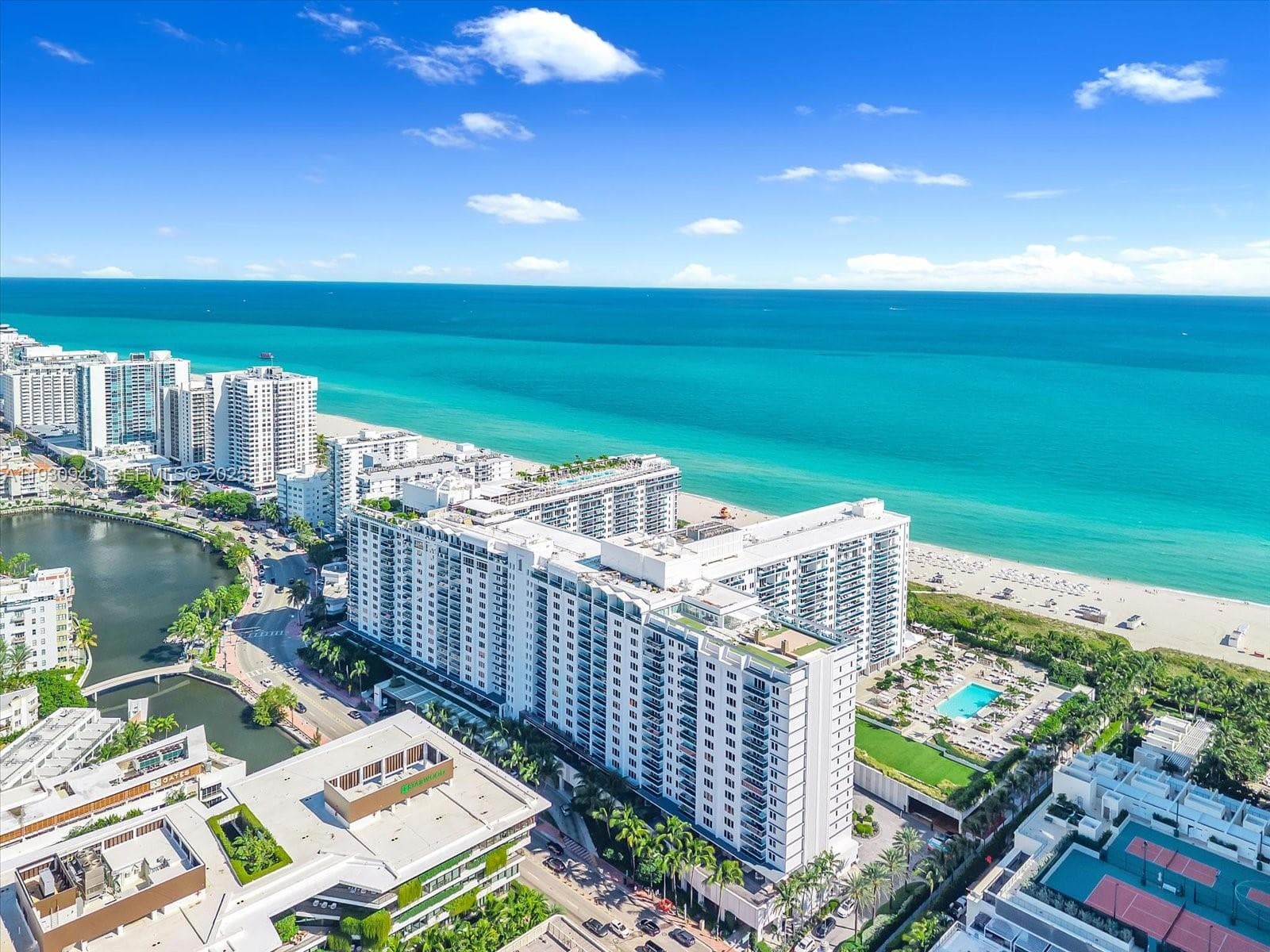 A11930943 — Miami Beach — 17