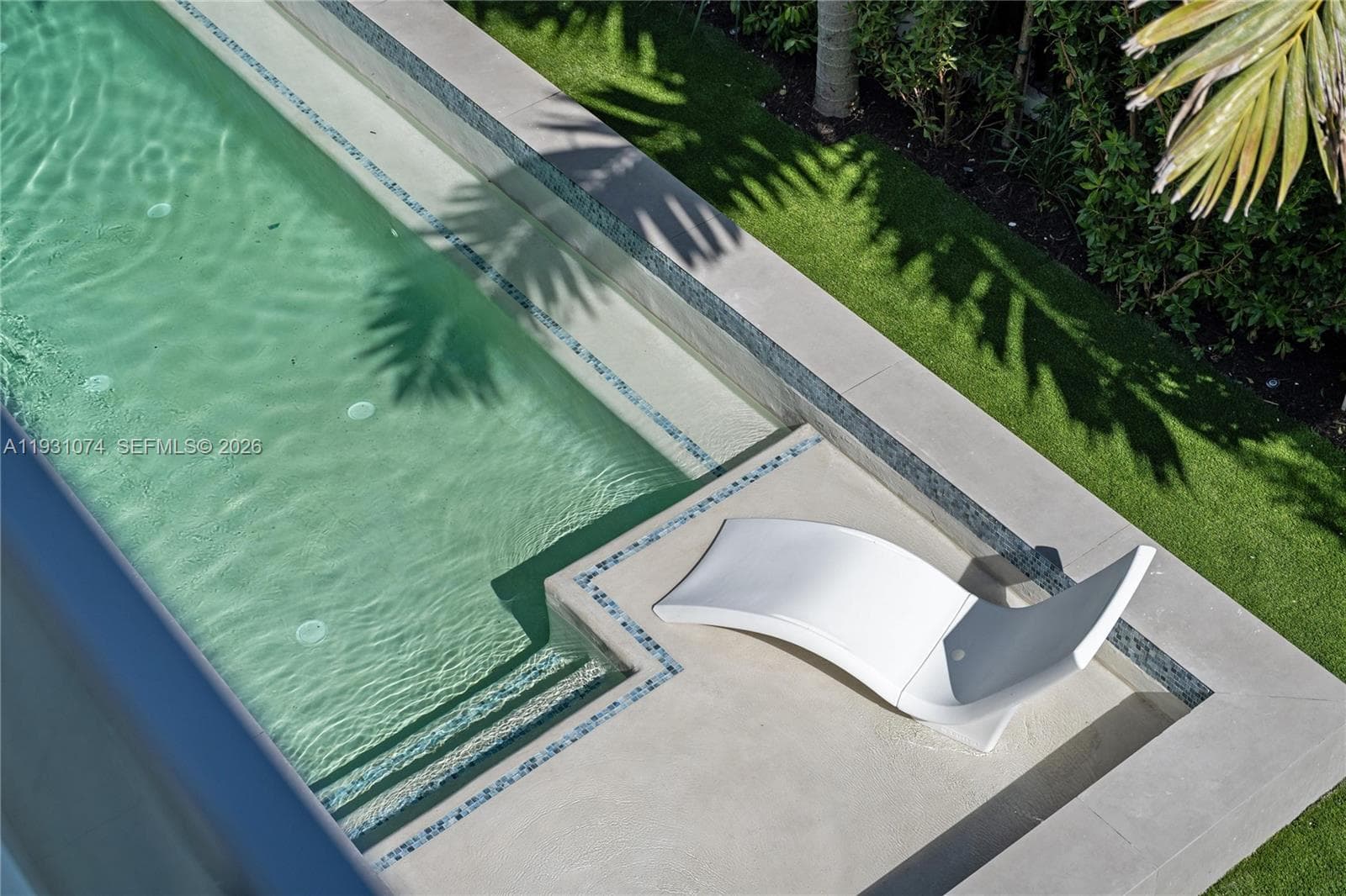 A11931074 — Miami Beach — 42