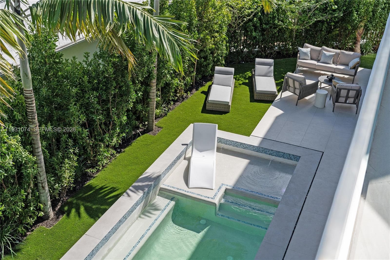 A11931074 — Miami Beach — 53
