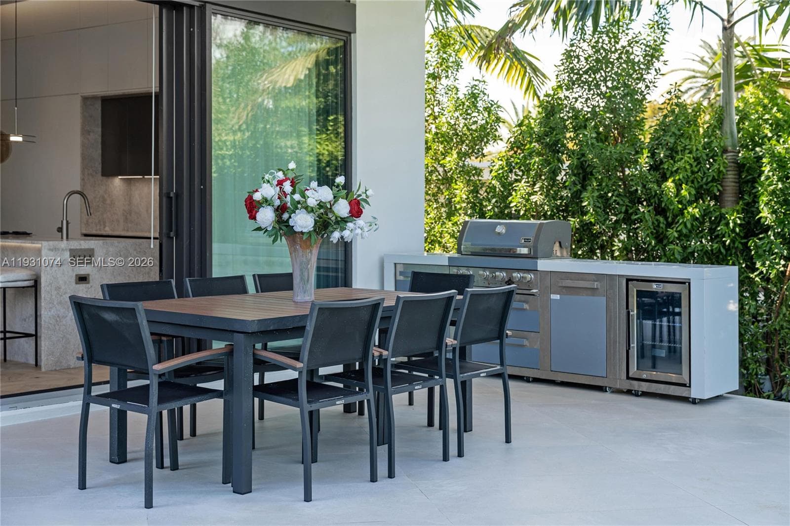A11931074 — Miami Beach — 61