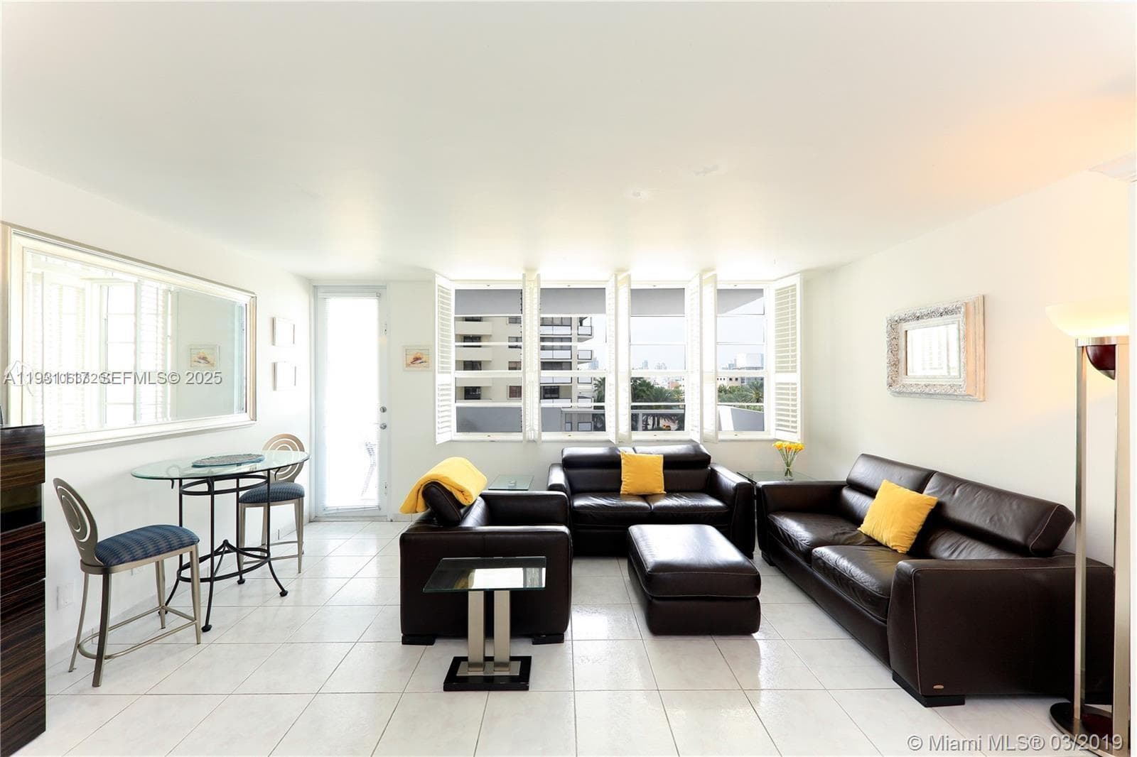 A11931117 — Miami Beach