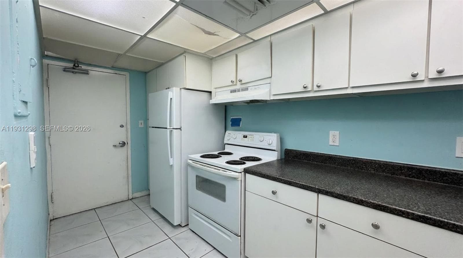 A11931298 — Miami Beach — 30