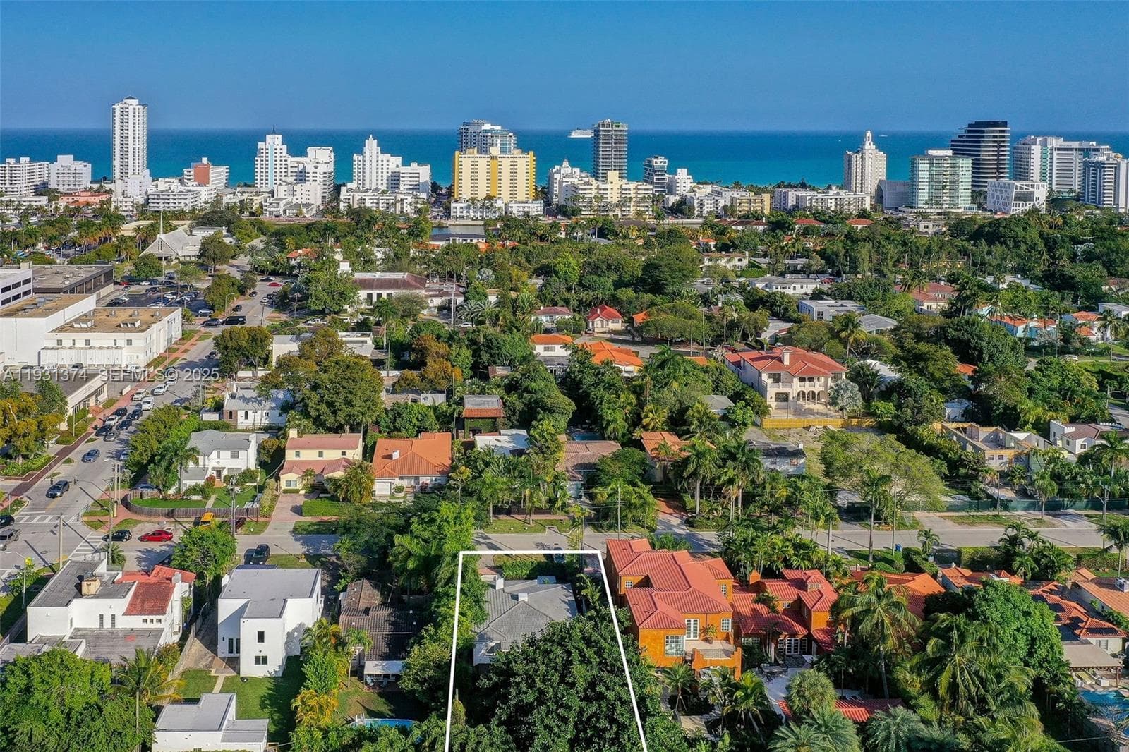 A11931374 — Miami Beach — 43