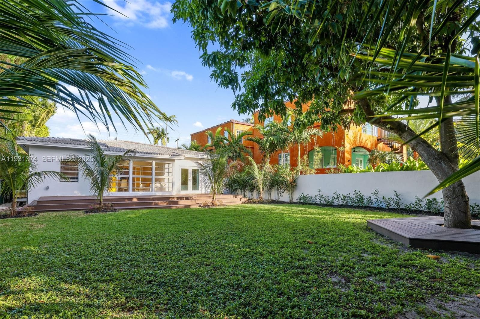 A11931374 — Miami Beach — 22