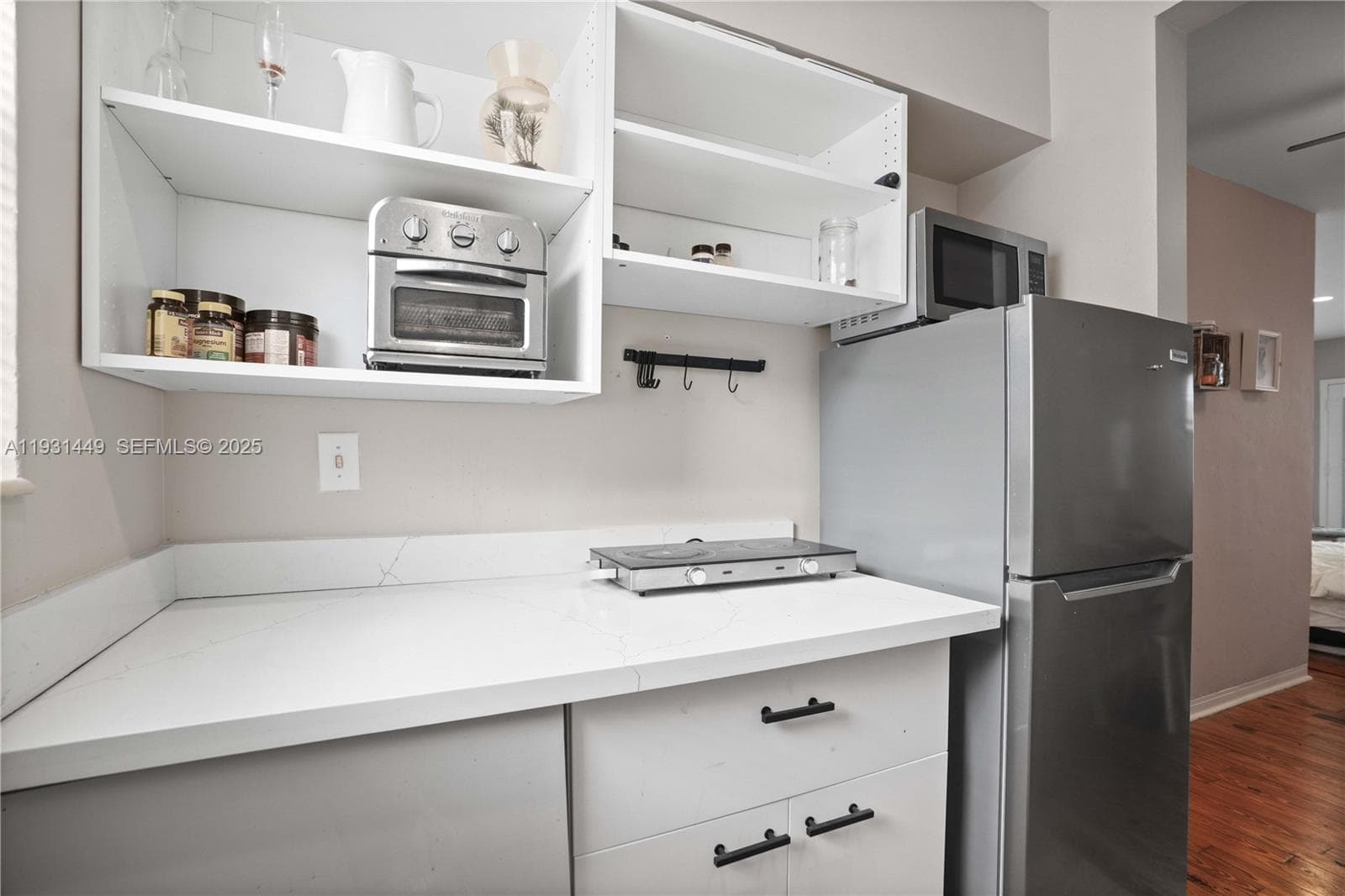 A11931449 — Miami Beach — 15