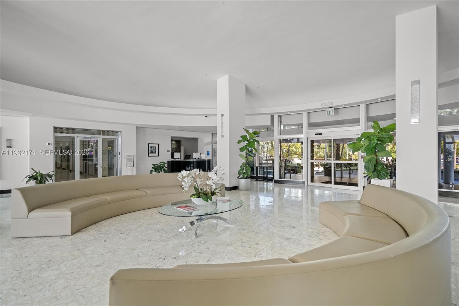 A11932174 — Miami Beach — 26