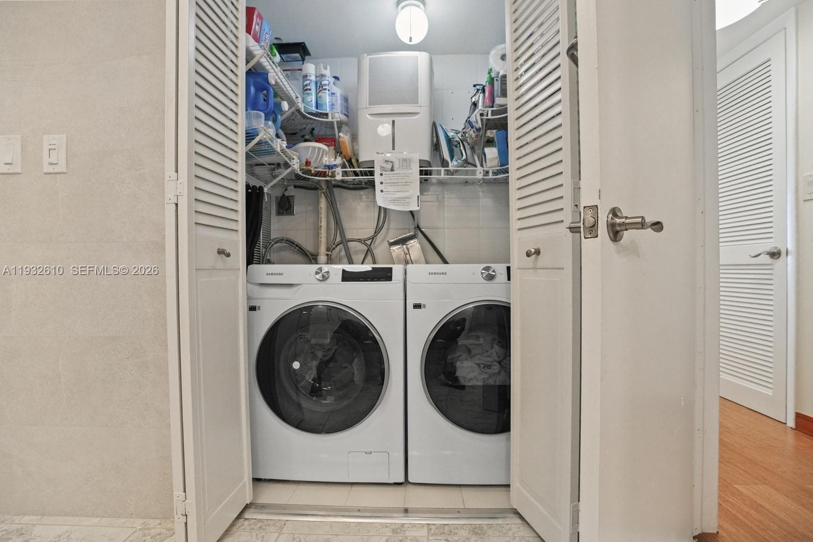 A11932610 — Miami Beach — 24