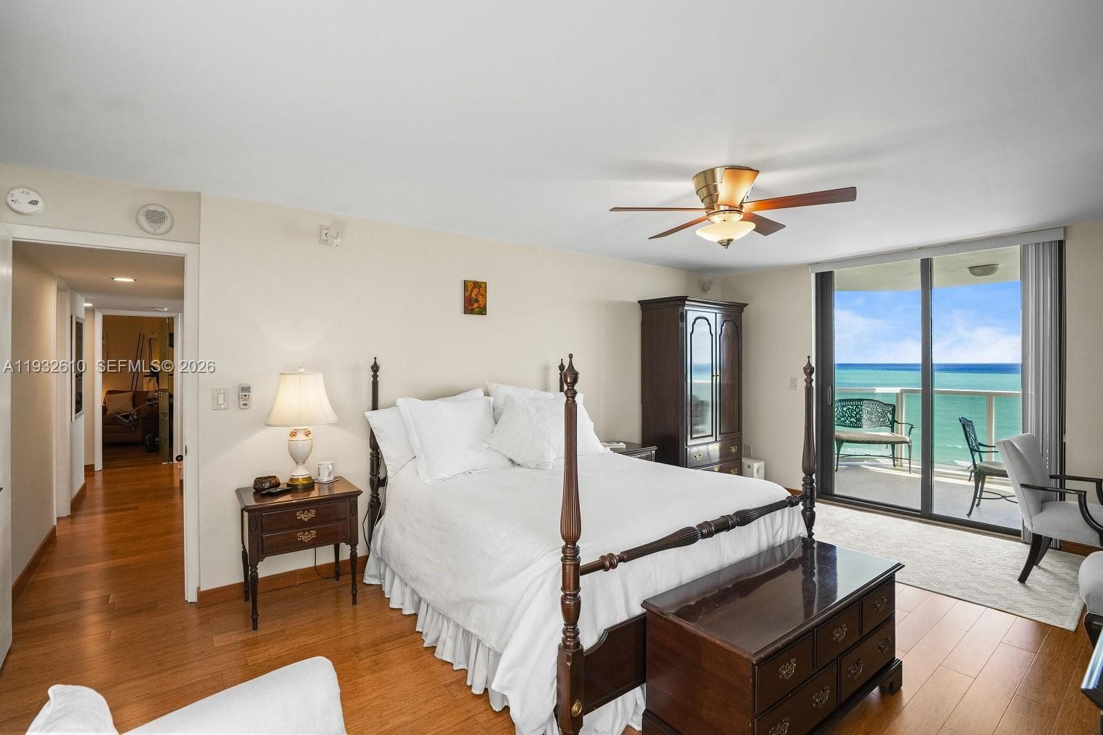 A11932610 — Miami Beach — 14