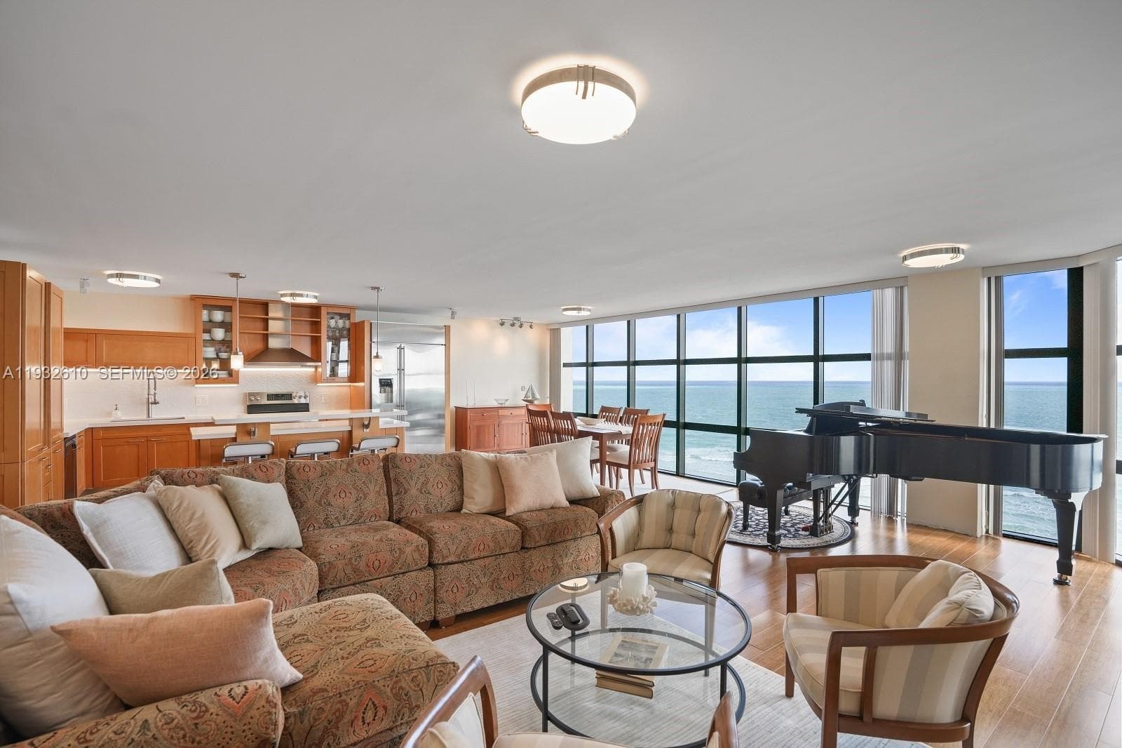 A11932610 — Miami Beach — 4