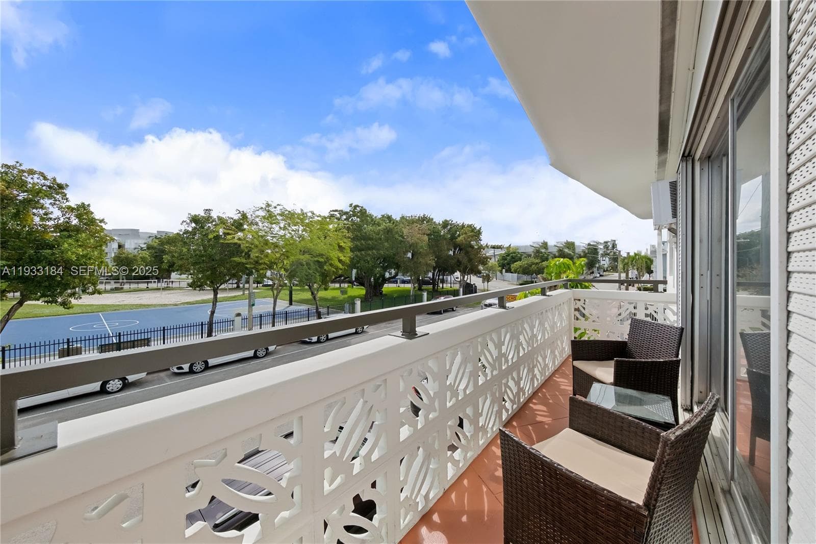 A11933184 — Miami Beach — 26