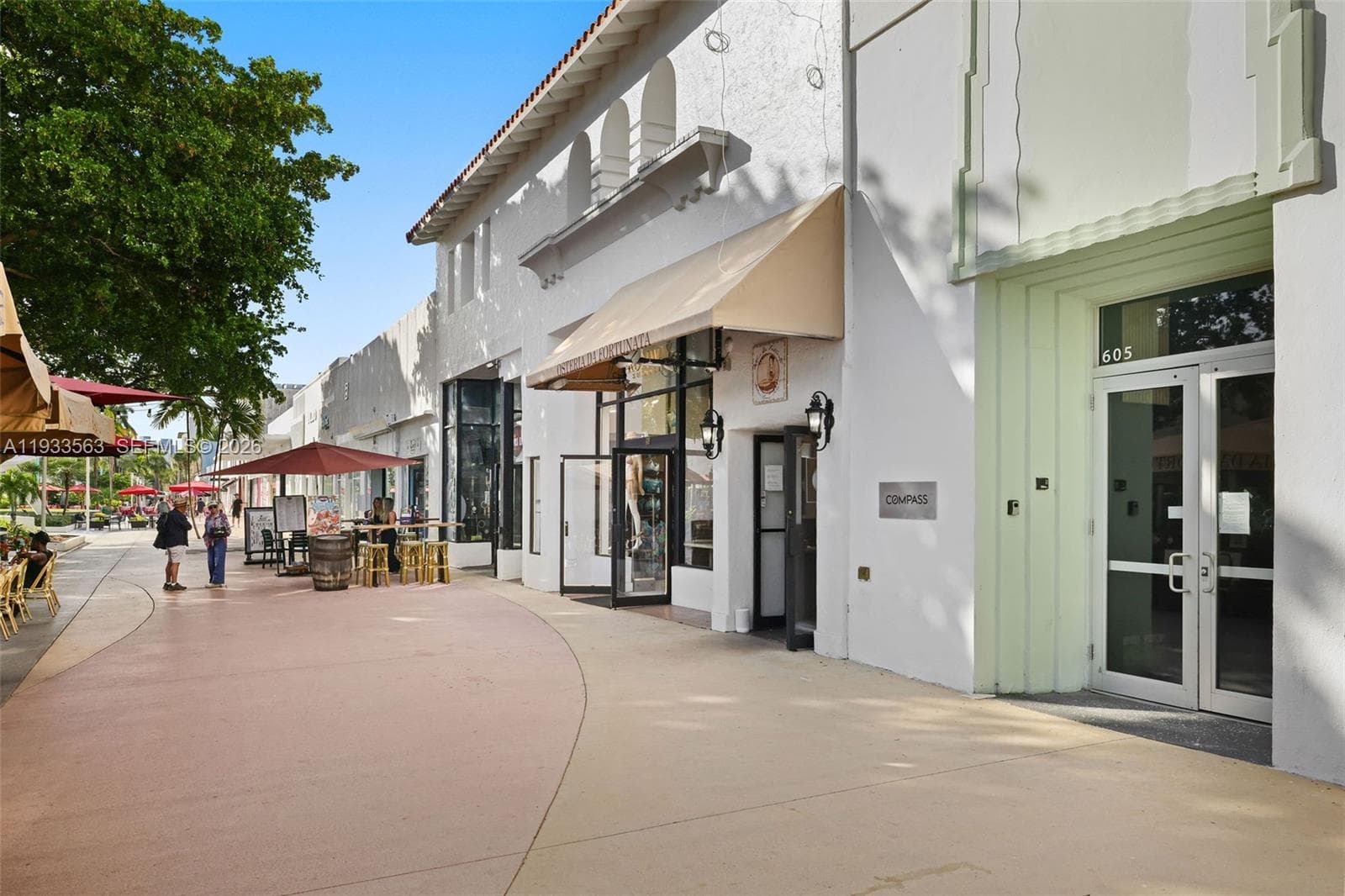 A11933563 — Miami Beach — 30