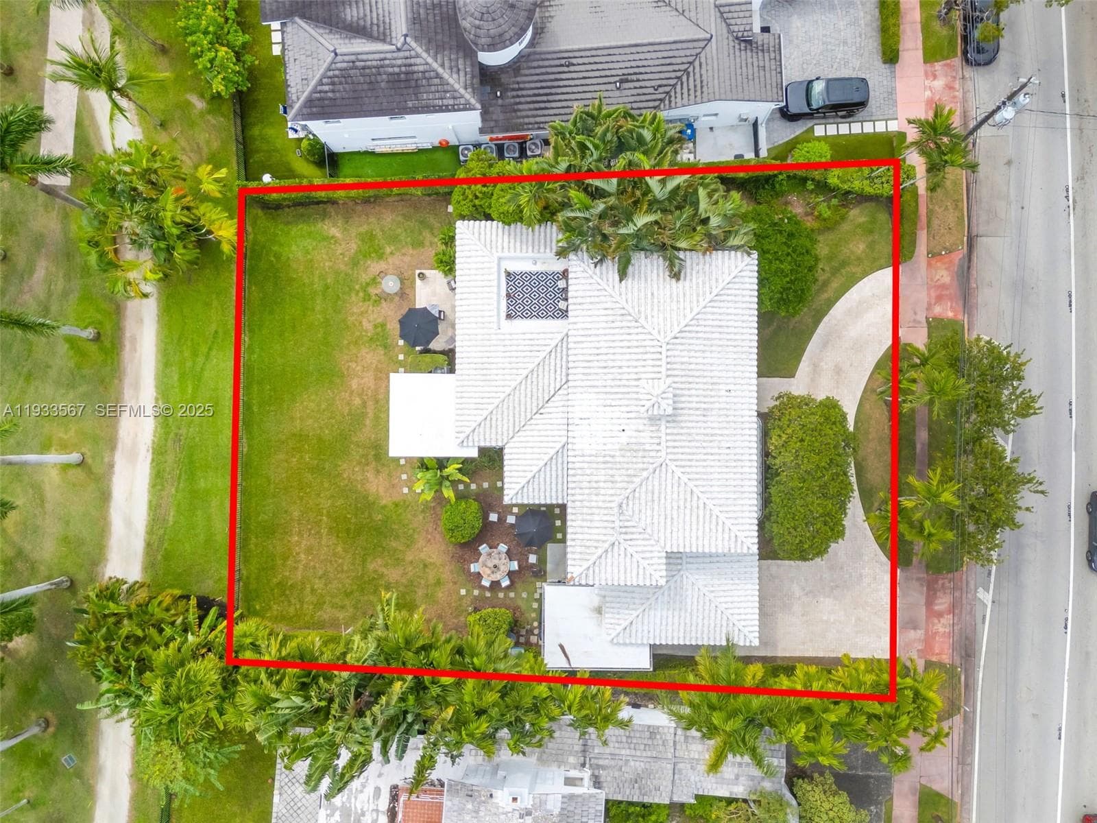A11933567 — Miami Beach — 8