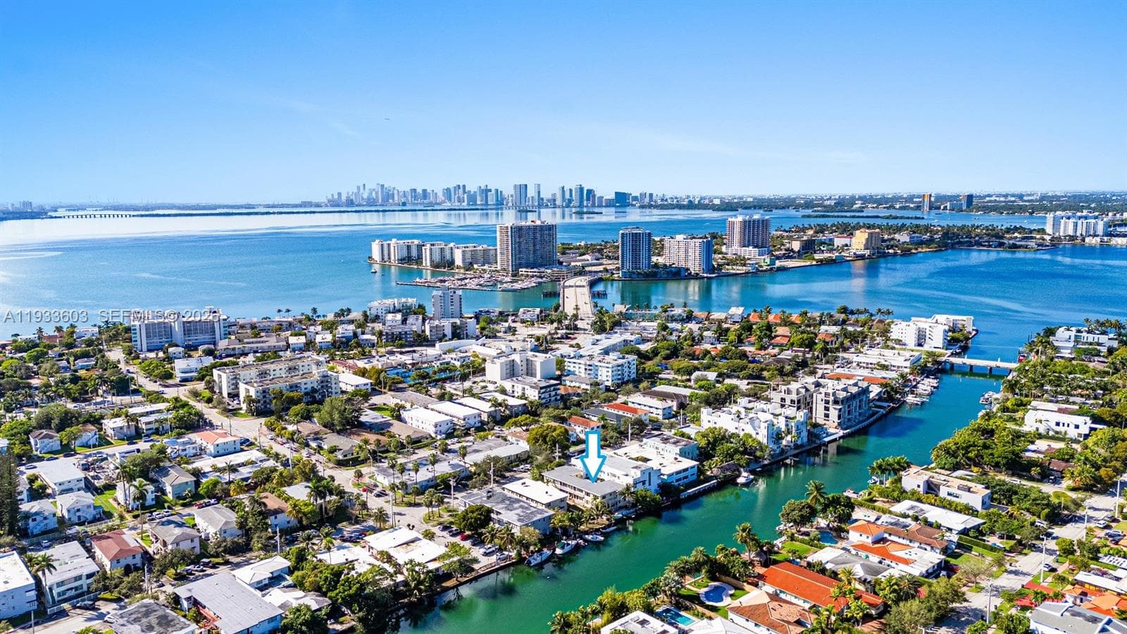 A11933603 — Miami Beach