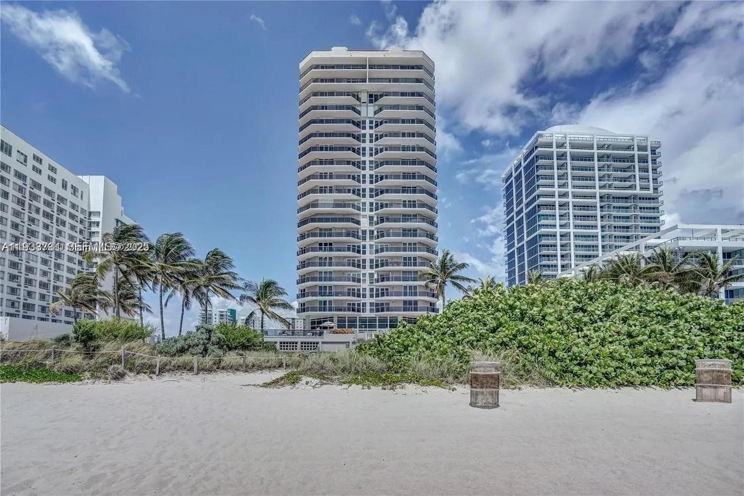 A11933731 — Miami Beach — 2