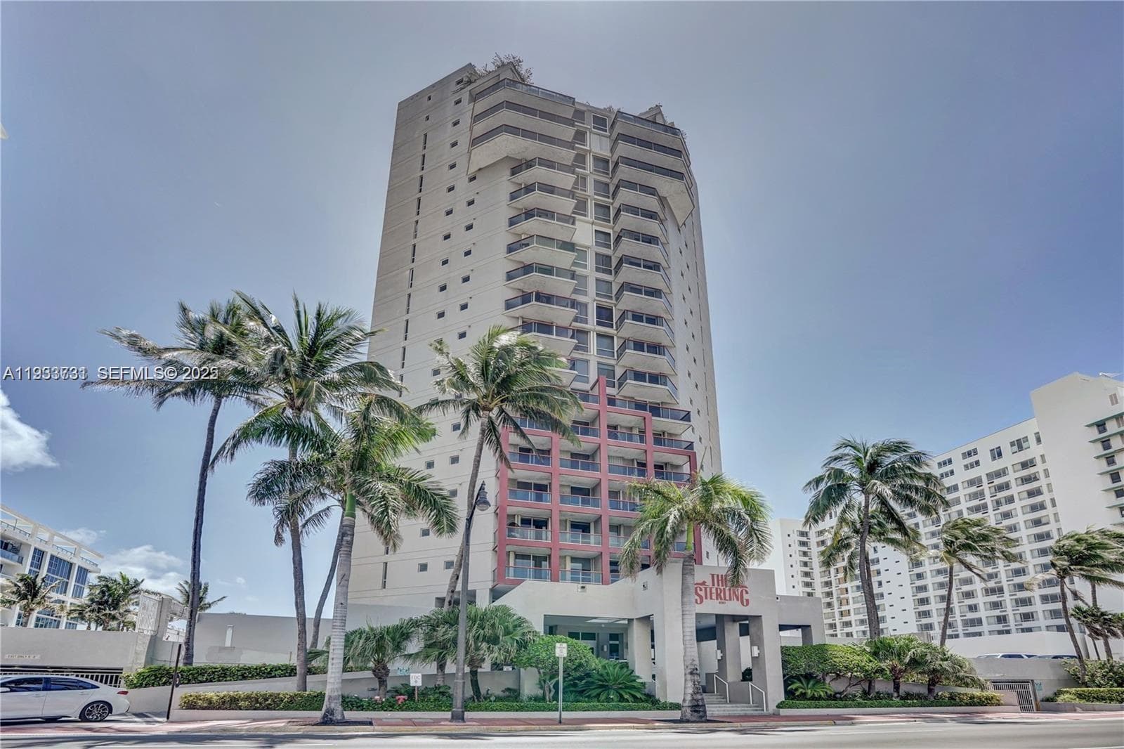 A11933731 — Miami Beach — 12