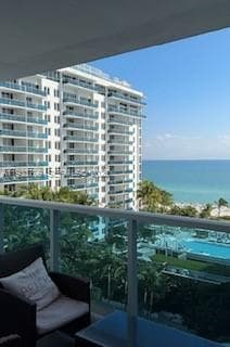 A11933799 — Miami Beach — 2