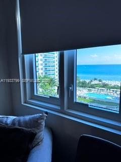 A11933799 — Miami Beach — 10