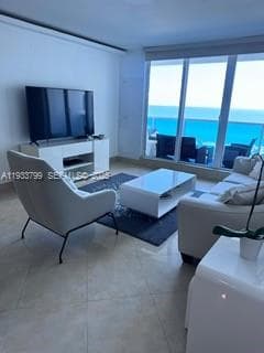A11933799 — Miami Beach — 4