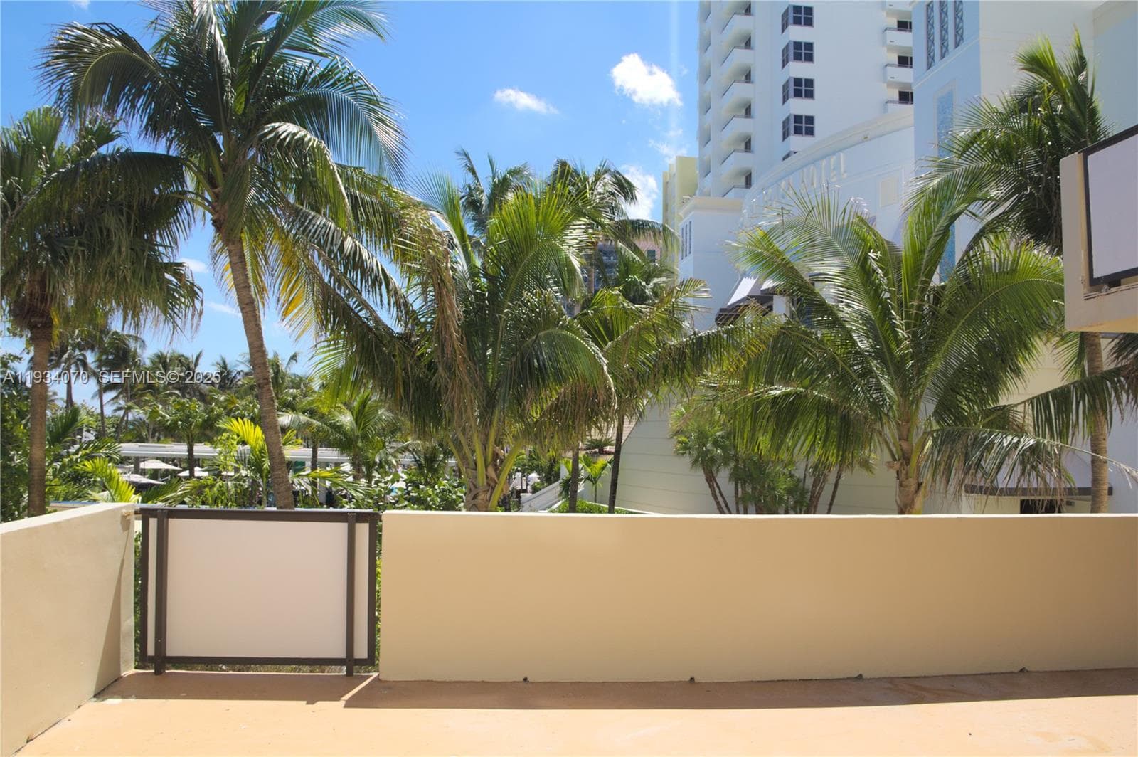 A11934070 — Miami Beach — 3