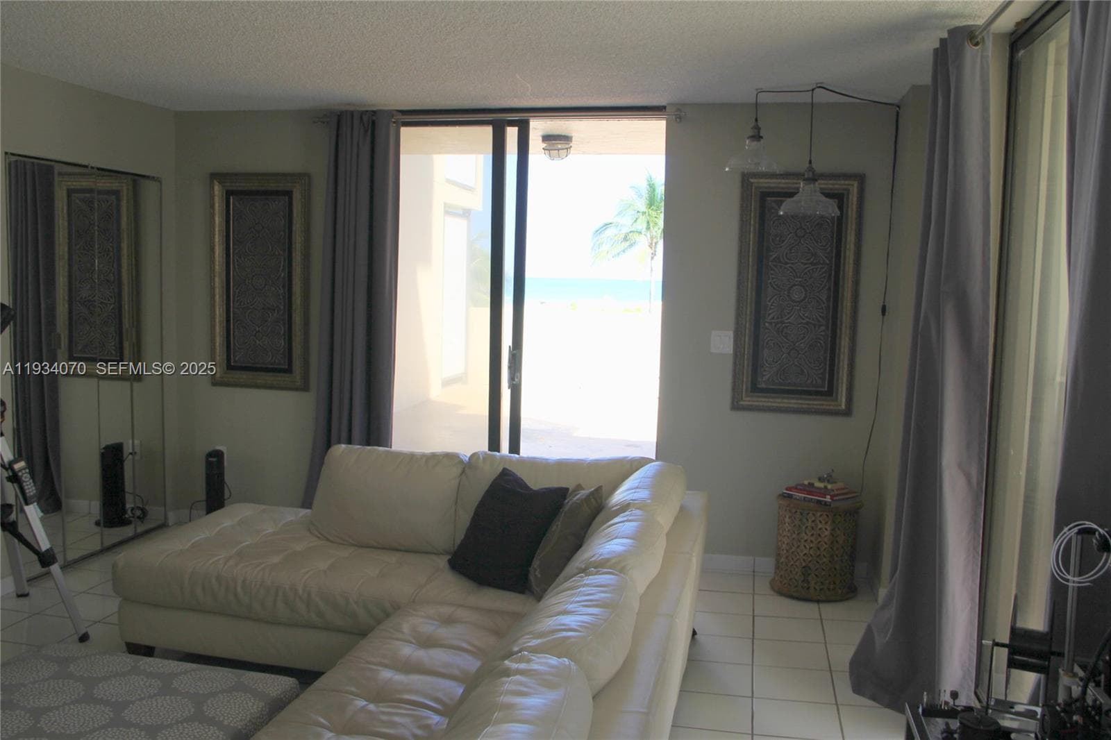 A11934070 — Miami Beach — 9