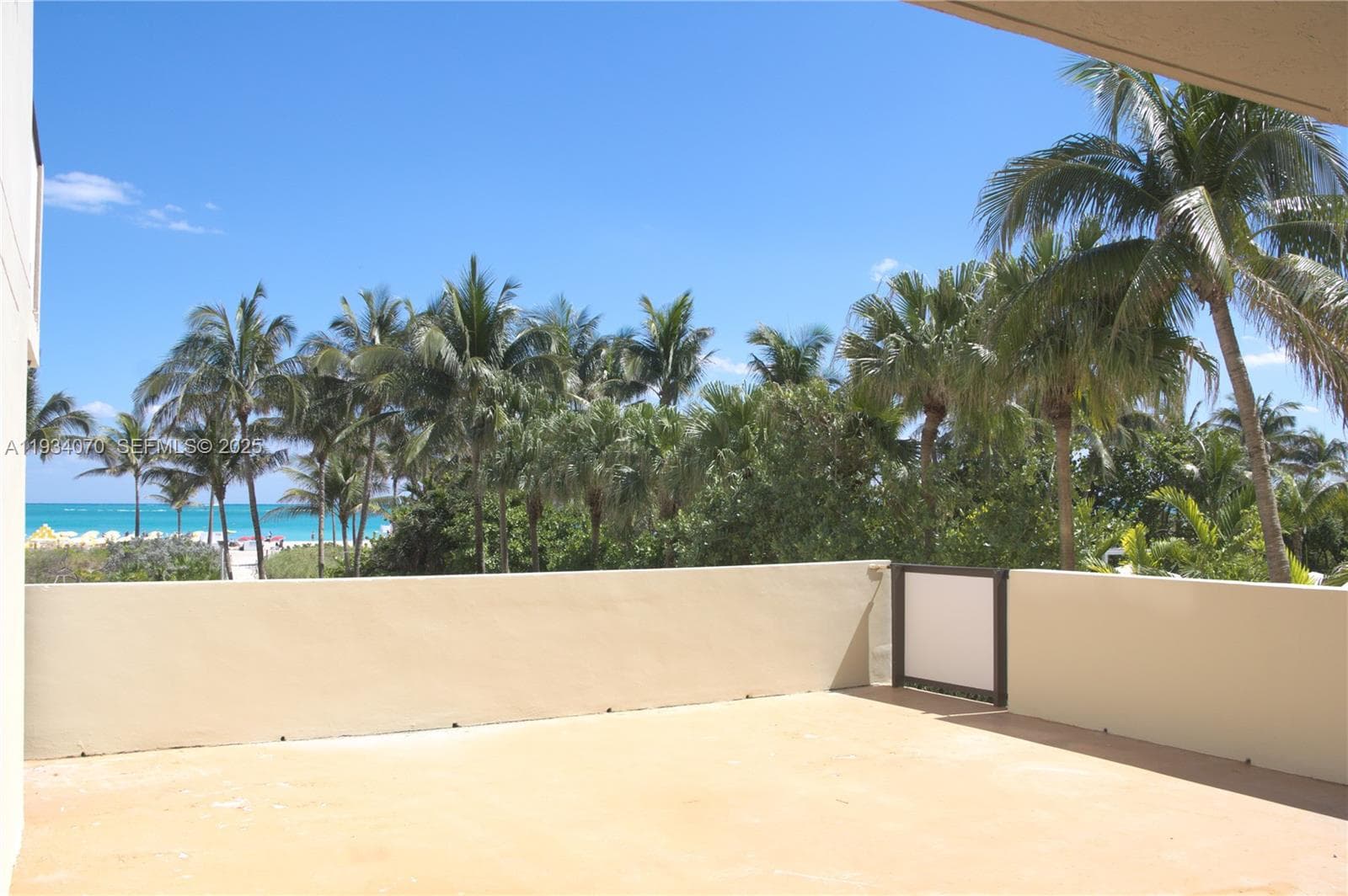 A11934070 — Miami Beach — 4
