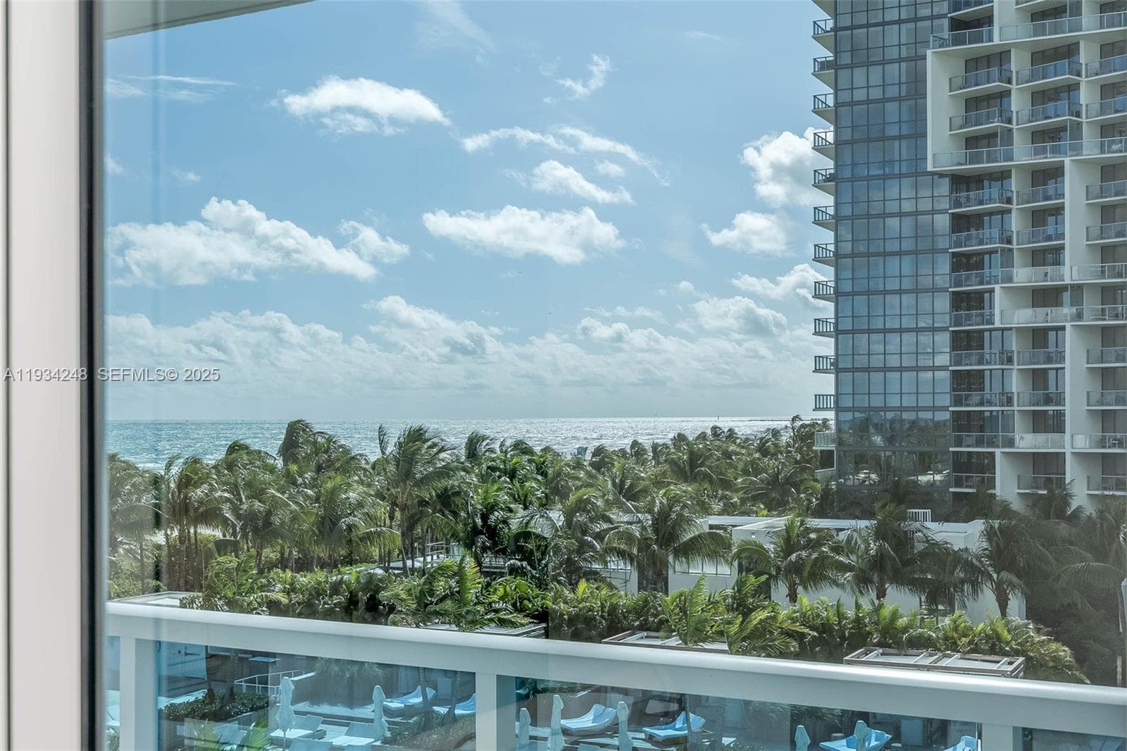 A11934248 — Miami Beach — 21